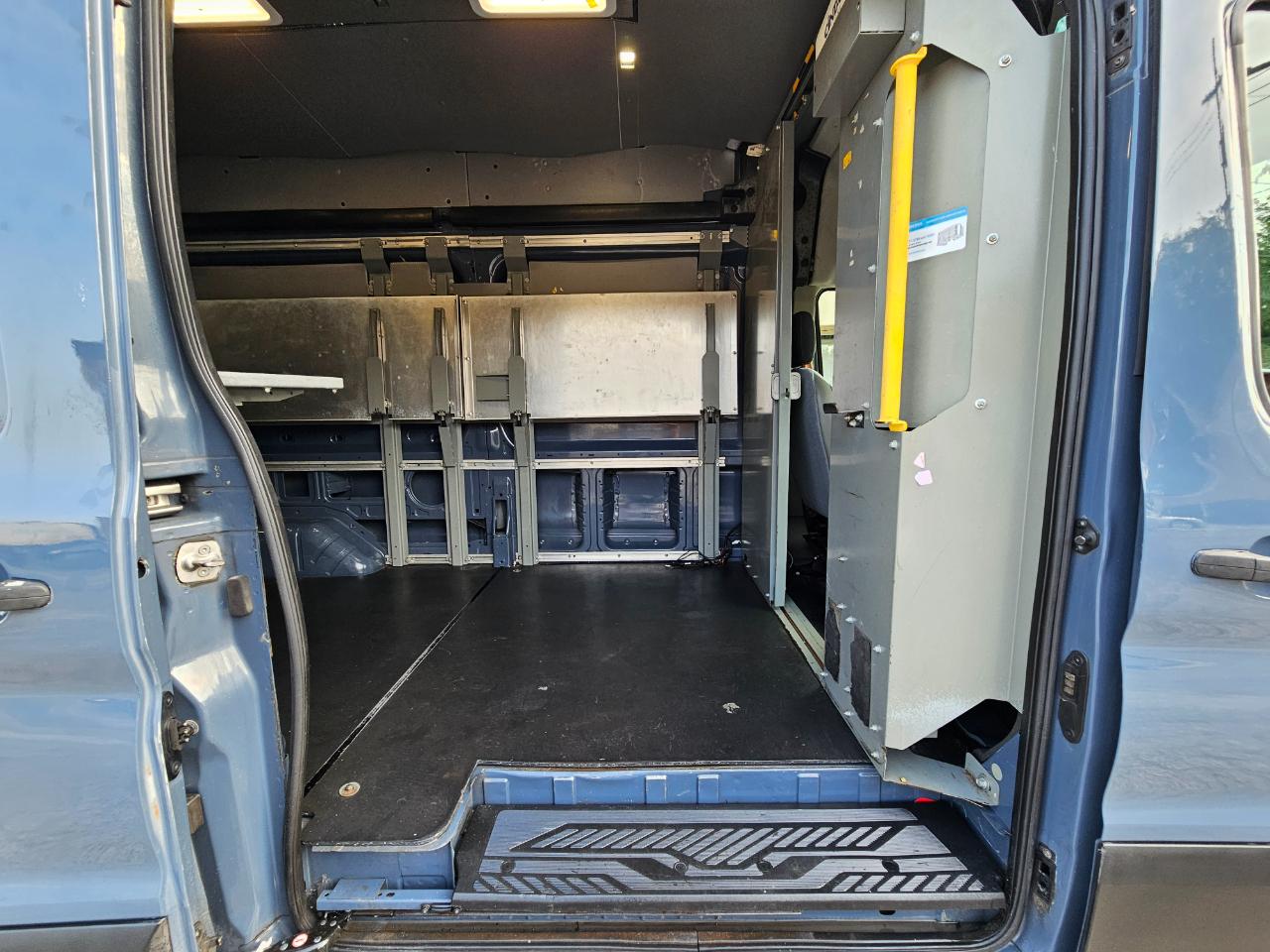 Ford Transit Cargo Van T-250 148" EL Hi Rf 9070 GVWR RWD 2020