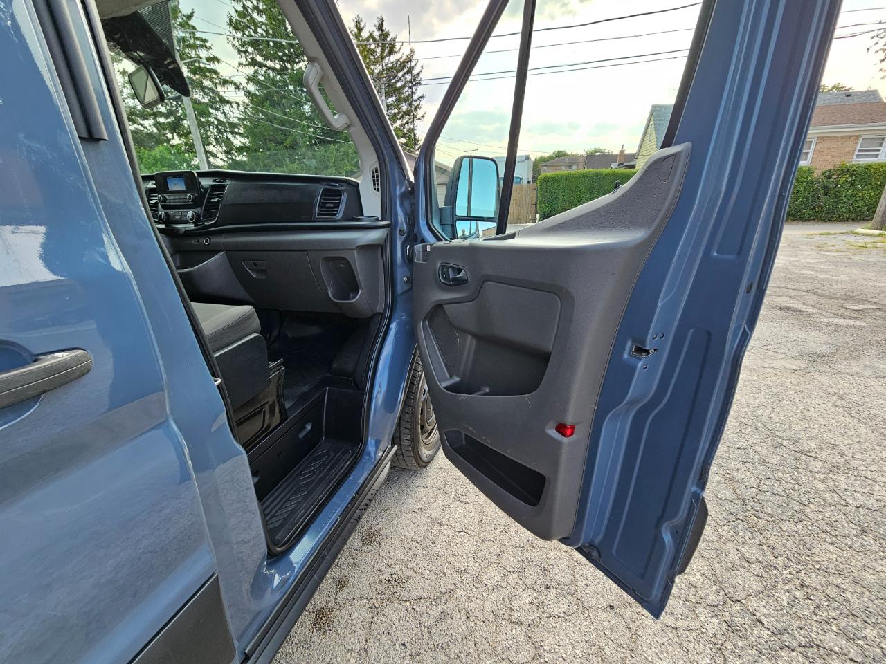 Ford Transit Cargo Van T-250 148" EL Hi Rf 9070 GVWR RWD 2020
