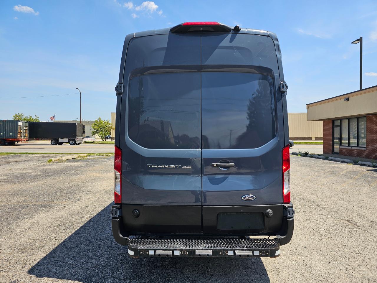 Ford Transit Cargo Van T-250 148" EL Hi Rf 9070 GVWR RWD 2020