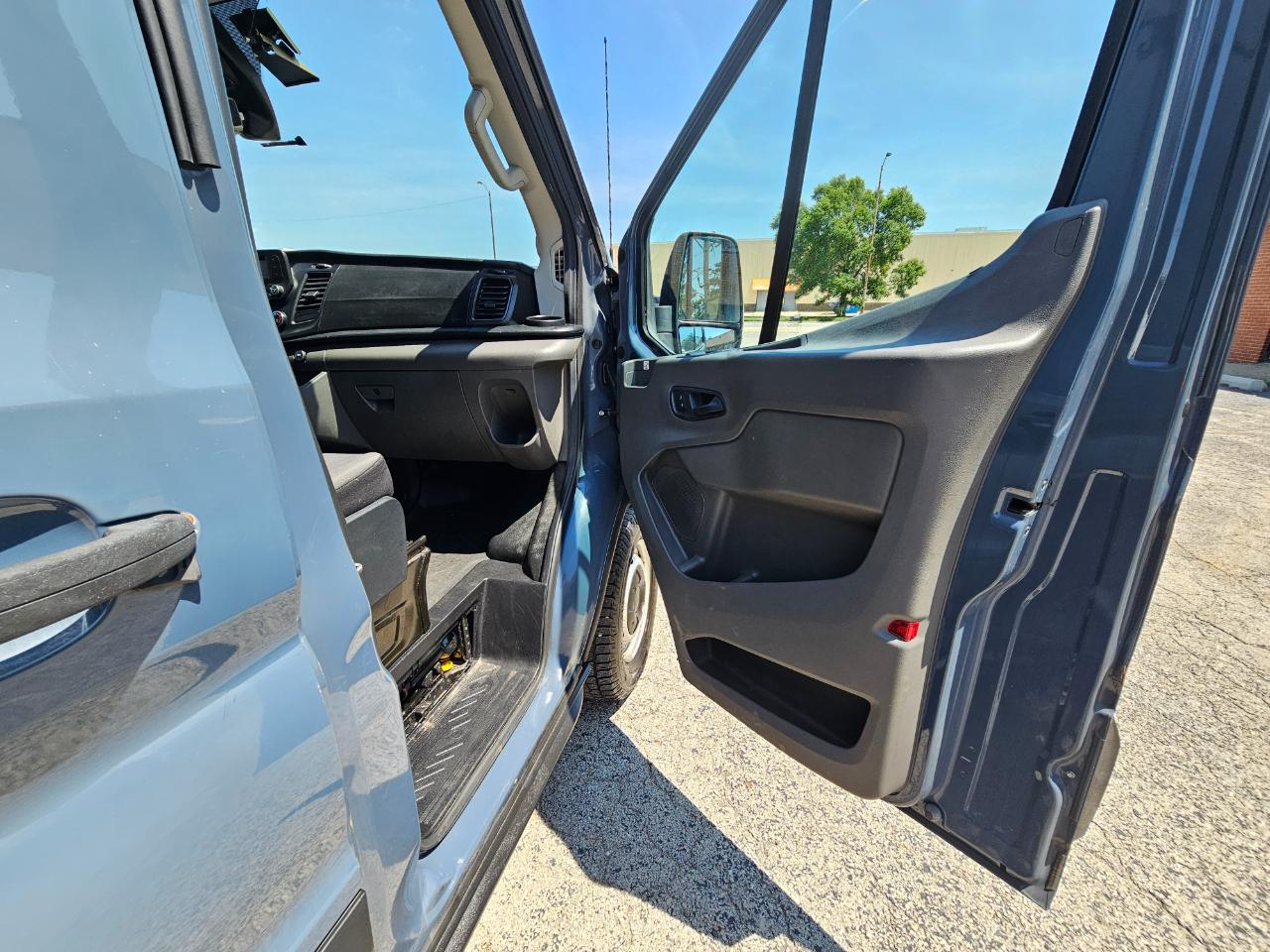 Ford Transit Cargo Van T-250 148" EL Hi Rf 9070 GVWR RWD 2020