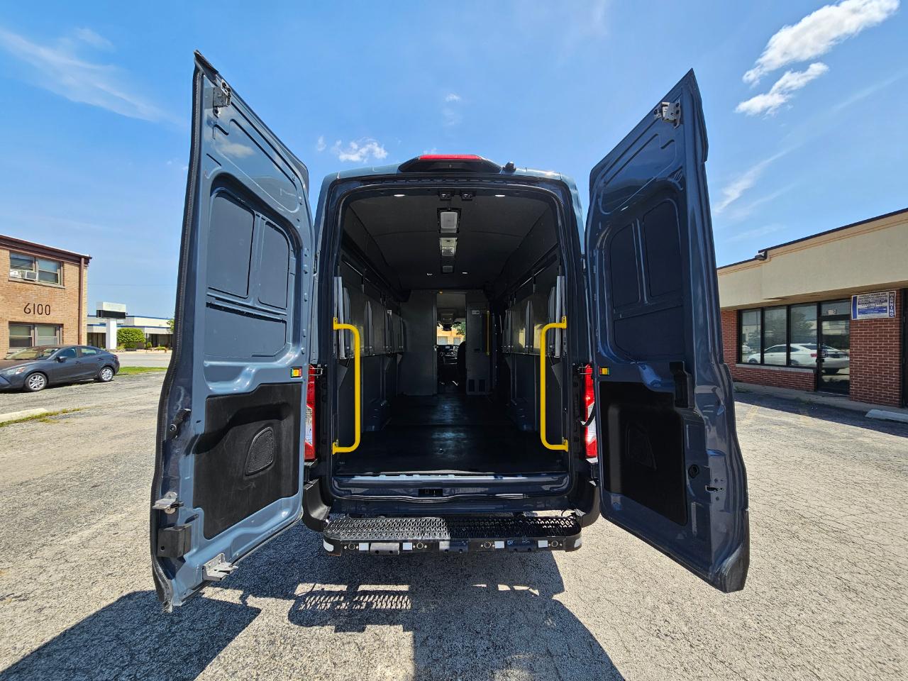 Ford Transit Cargo Van T-250 148" EL Hi Rf 9070 GVWR RWD 2020