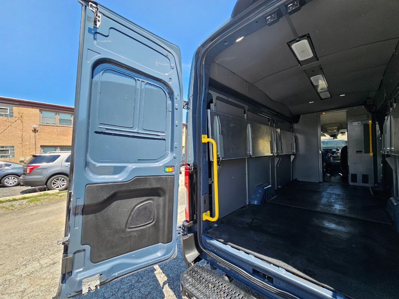 Ford Transit Cargo Van T-250 148" EL Hi Rf 9070 GVWR RWD 2020