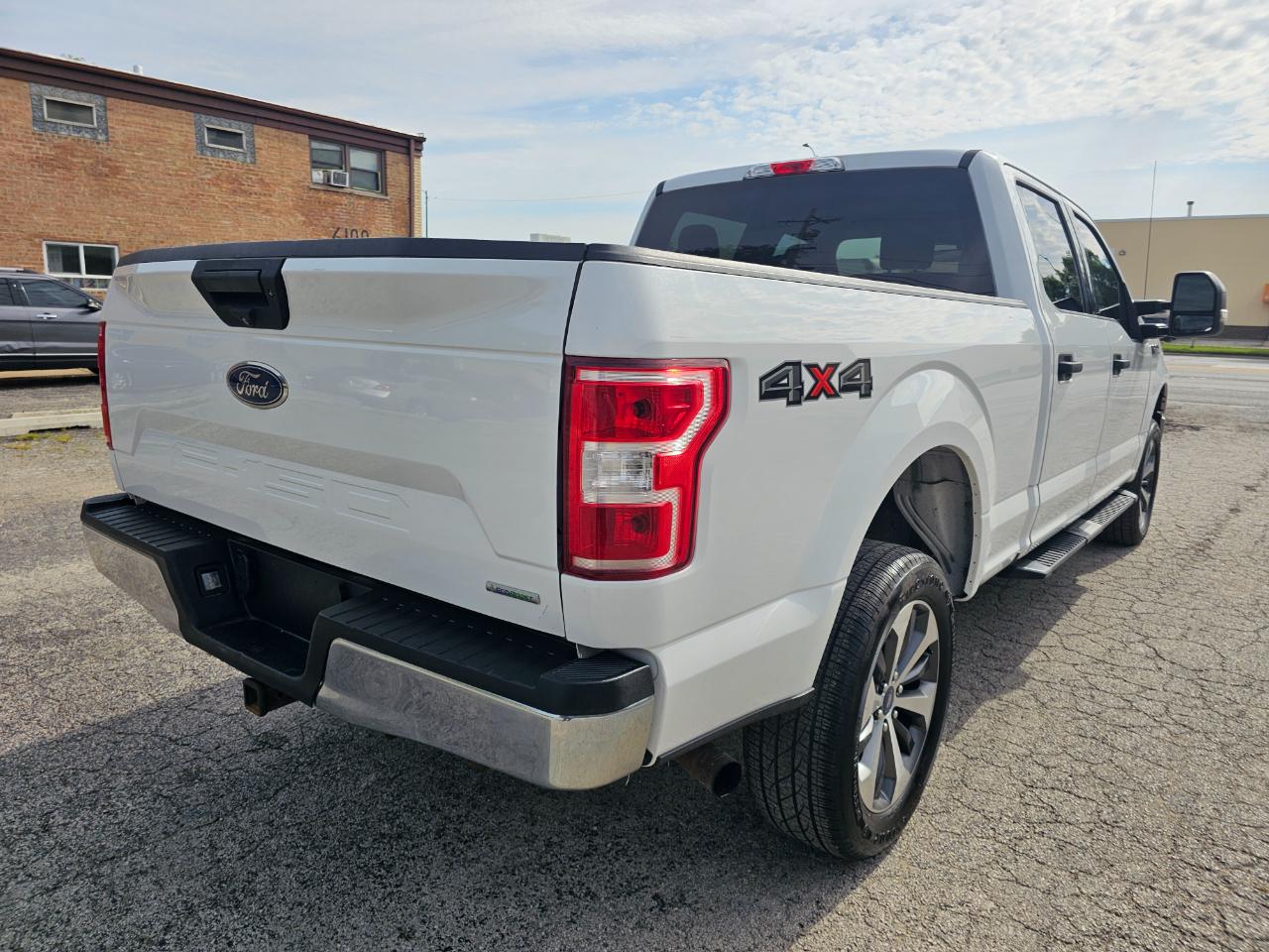 Ford F-150 4WD SuperCab 163" XLT w/HD Payload Pkg 2020