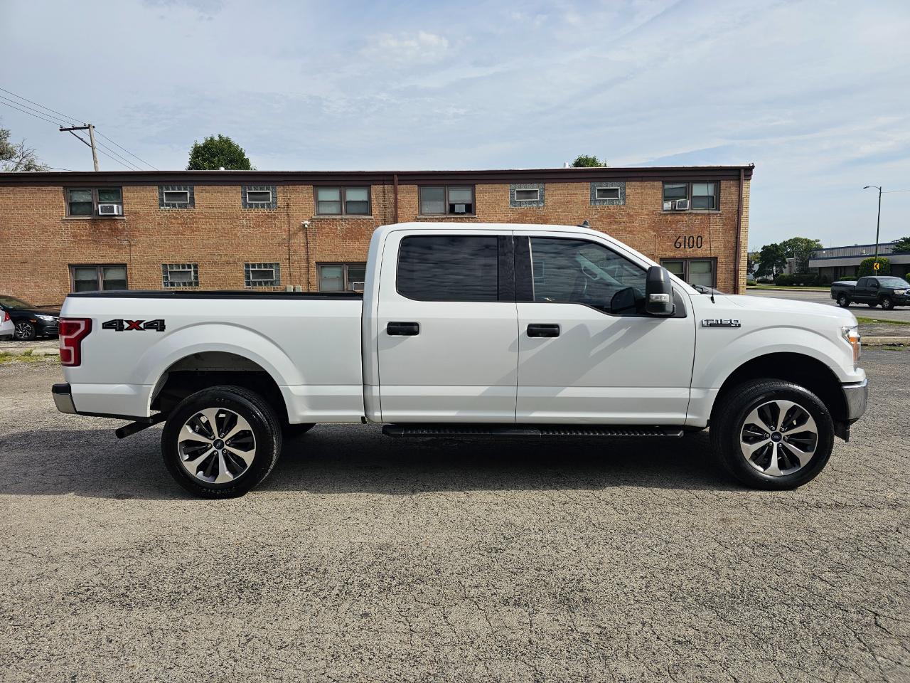Ford F-150 4WD SuperCab 163" XLT w/HD Payload Pkg 2020