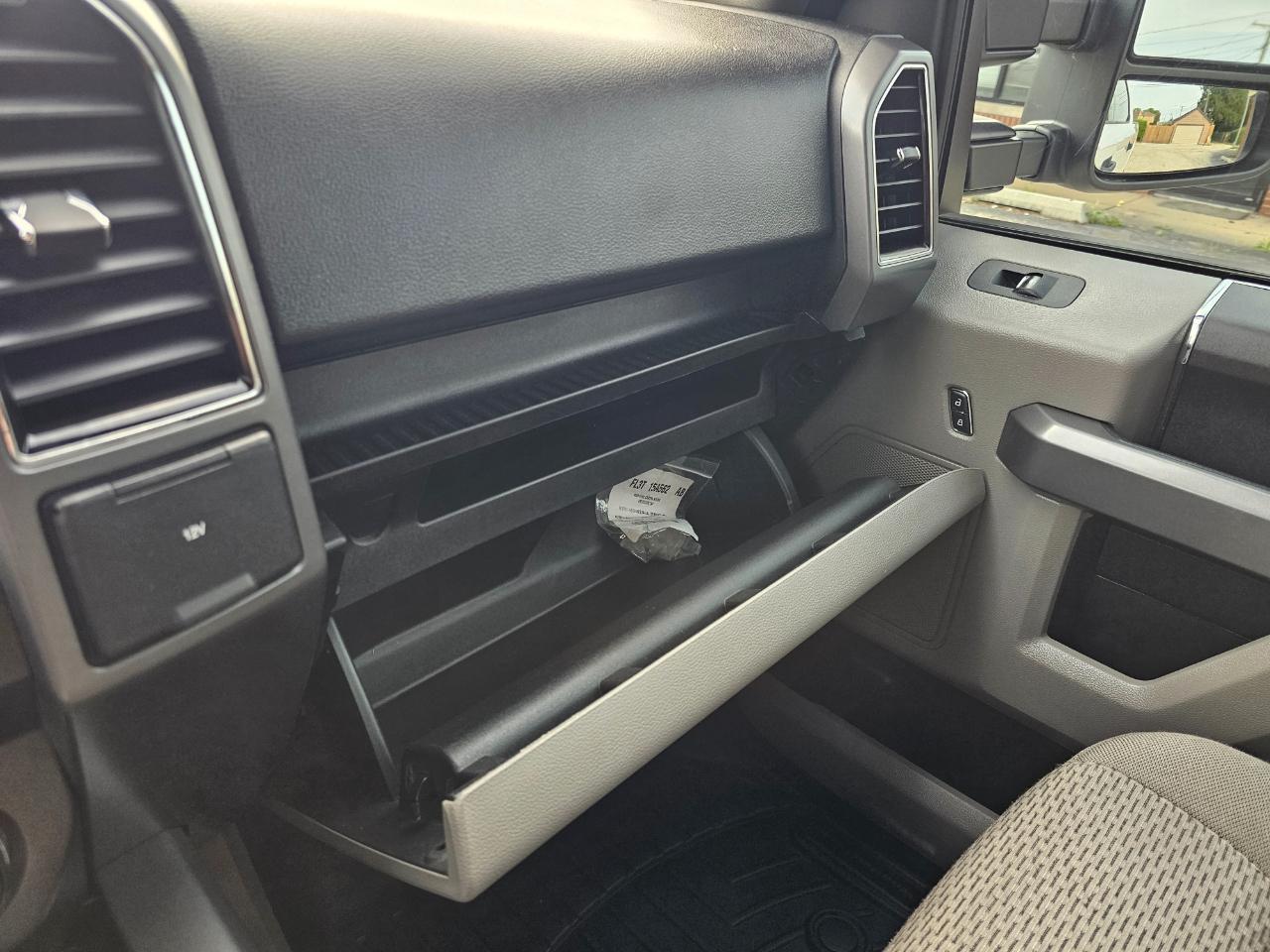 Ford F-150 4WD SuperCab 163" XLT w/HD Payload Pkg 2020