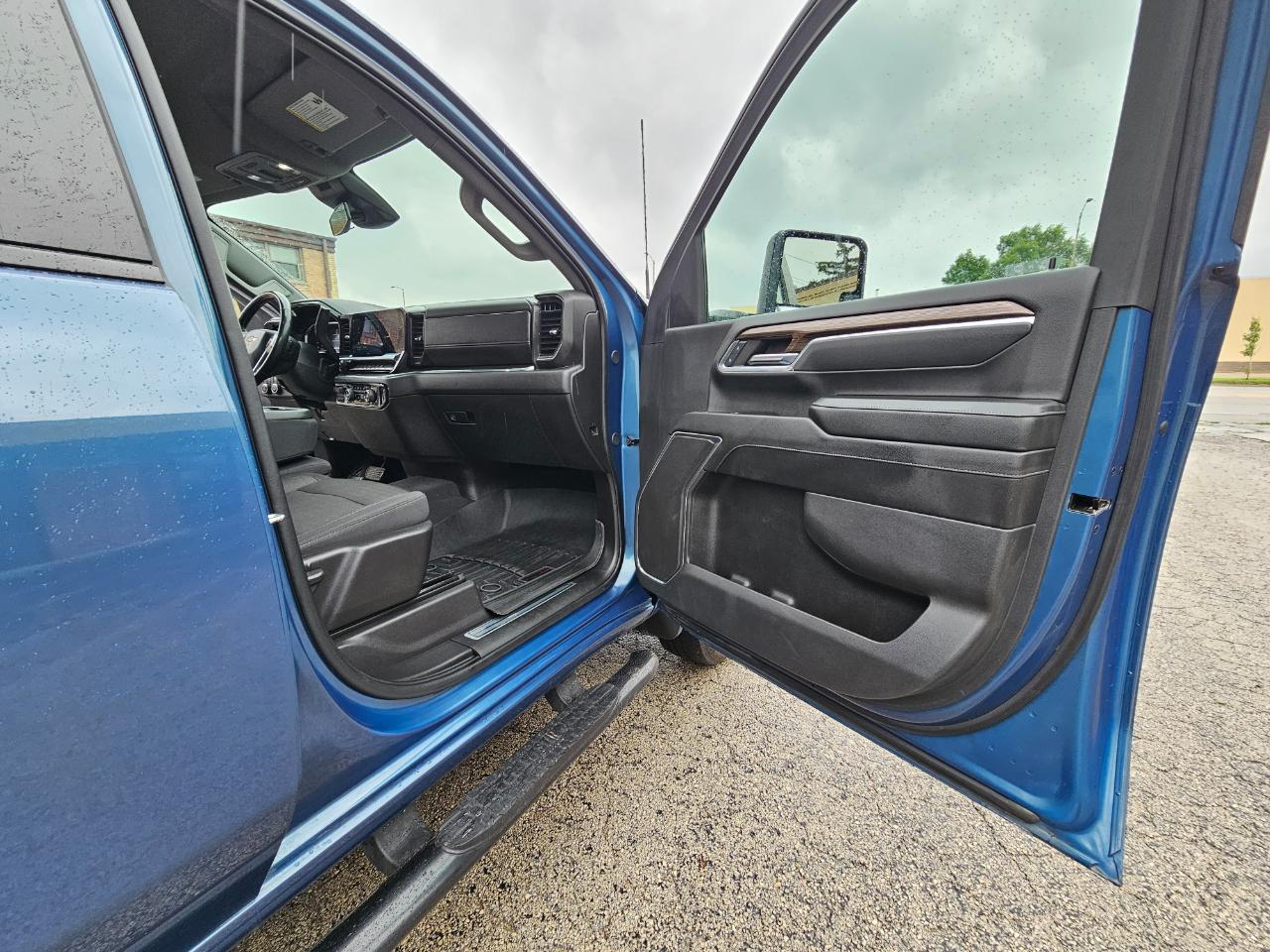 Chevrolet Silverado 2500HD 4WD Crew Cab 159" LT 2024