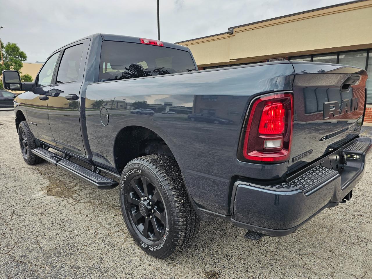 RAM 2500 Big Horn 4x4 Crew Cab 6'4" Box 2025