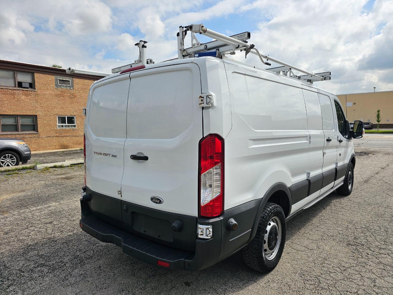 Ford Transit Van T-350 148" Low Rf 9500 GVWR Swing-Out RH Dr 2018