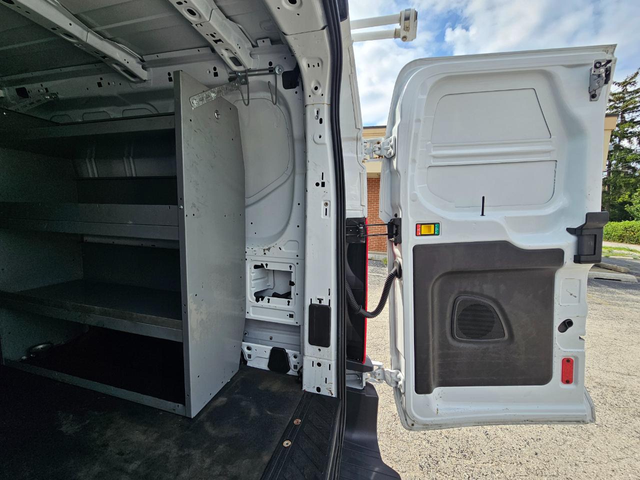 Ford Transit Van T-350 148" Low Rf 9500 GVWR Swing-Out RH Dr 2018