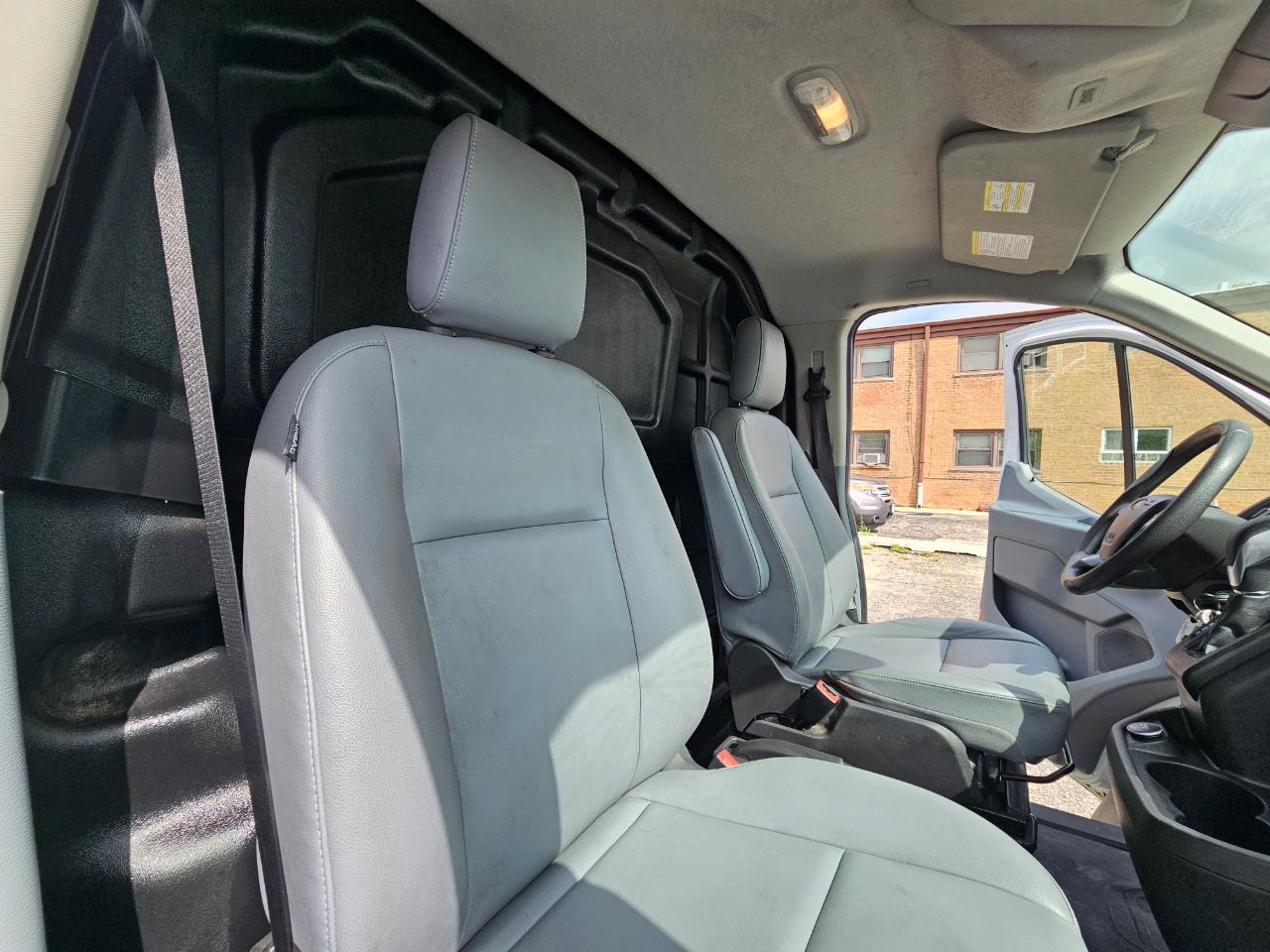 Ford Transit Van T-350 148" Low Rf 9500 GVWR Swing-Out RH Dr 2018