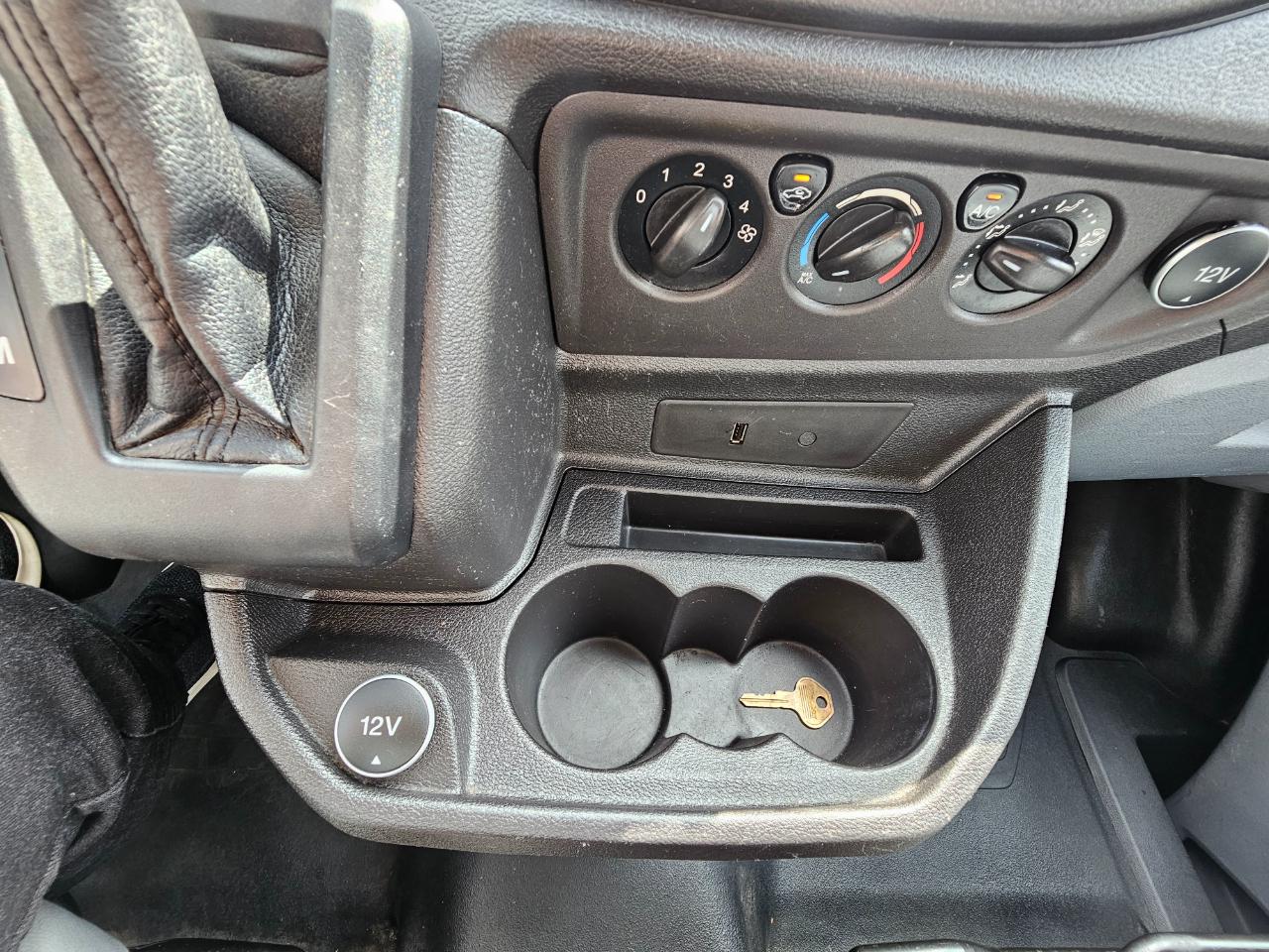 Ford Transit Van T-350 148" Low Rf 9500 GVWR Swing-Out RH Dr 2018