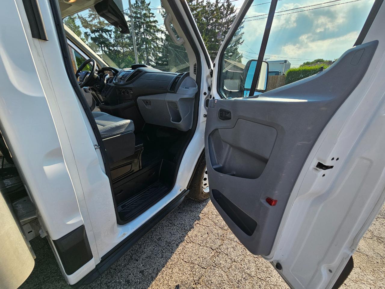 Ford Transit Chassis T-350 DRW 156" WB 9950 GVWR 2019
