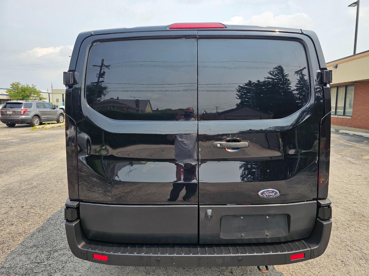 Ford Transit Cargo Van T-150 130" Low Rf 8670 GVWR RWD 2020
