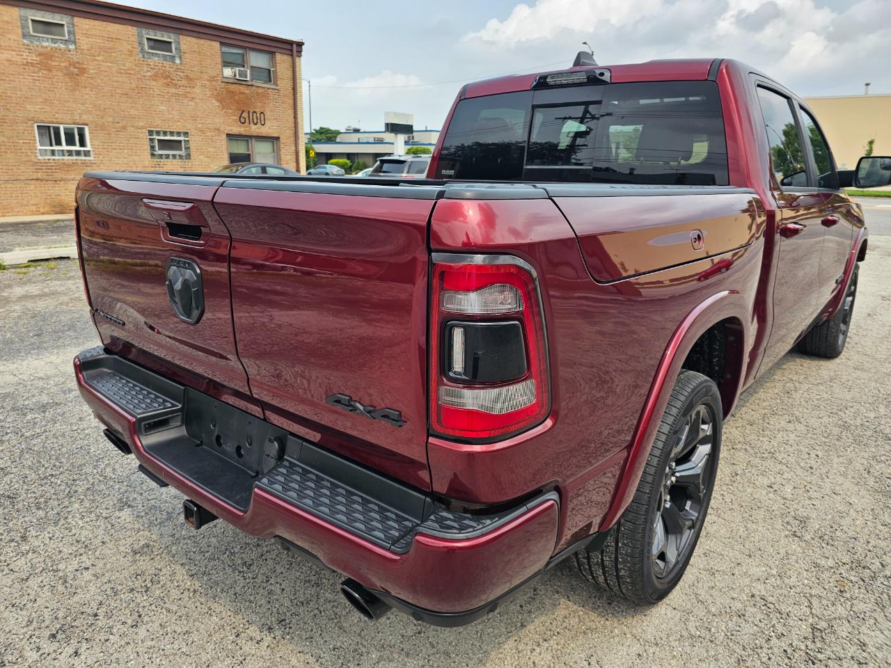 RAM 1500 Limited 4x4 Crew Cab 5'7" Box 2021
