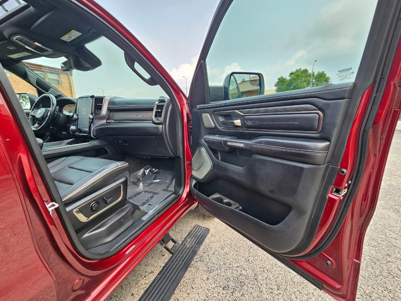 RAM 1500 Limited 4x4 Crew Cab 5'7" Box 2021
