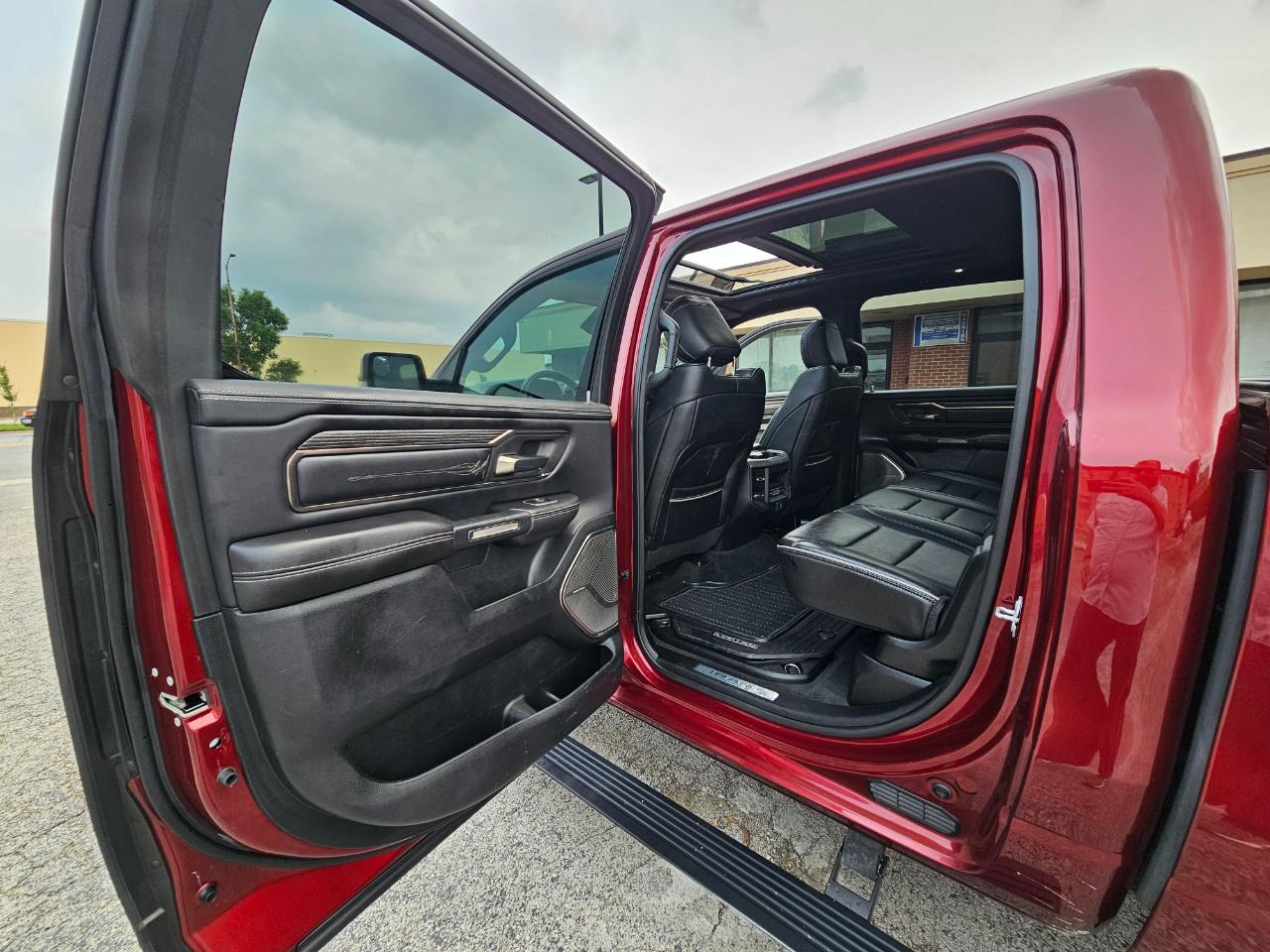 RAM 1500 Limited 4x4 Crew Cab 5'7" Box 2021