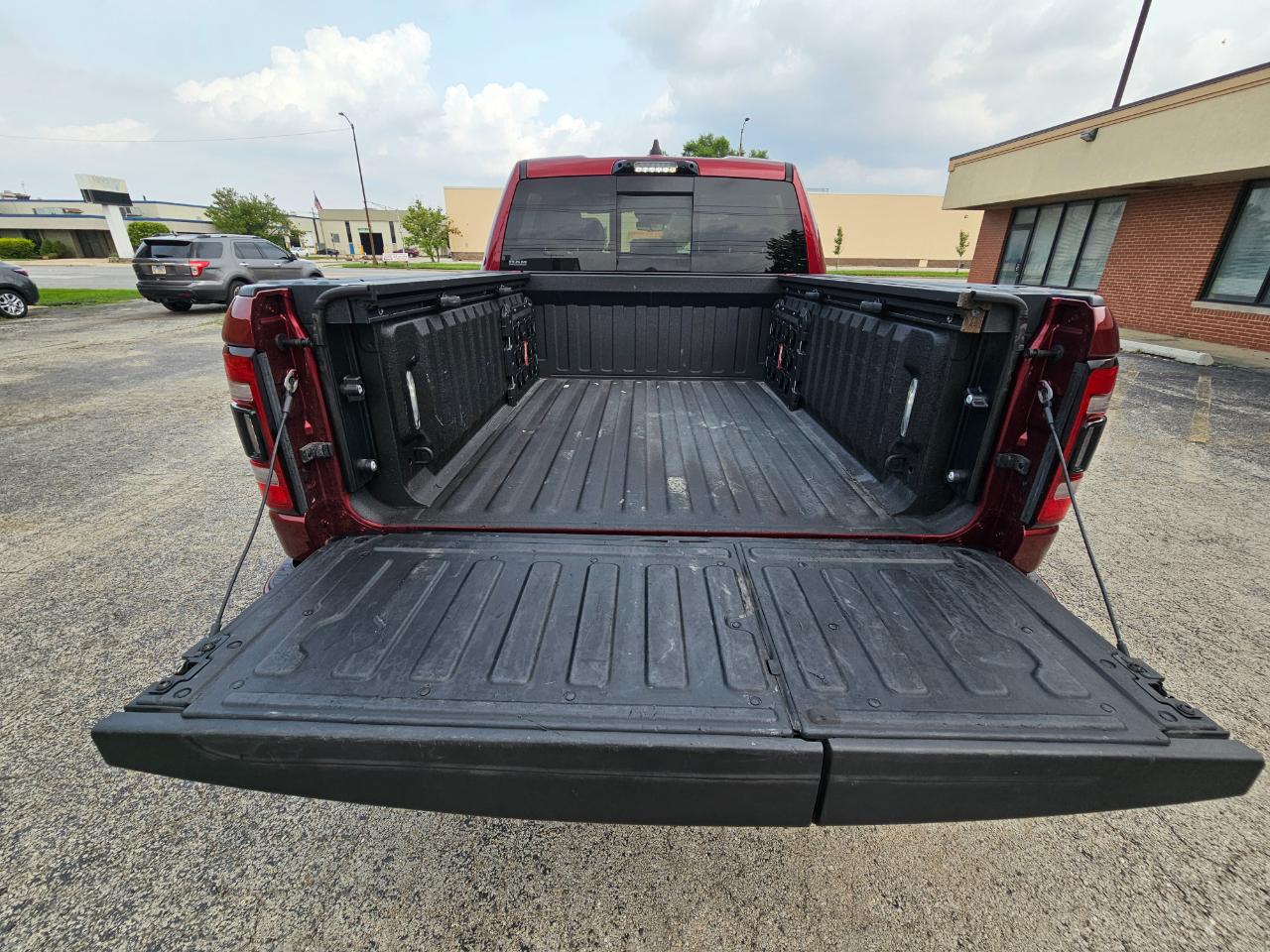 RAM 1500 Limited 4x4 Crew Cab 5'7" Box 2021