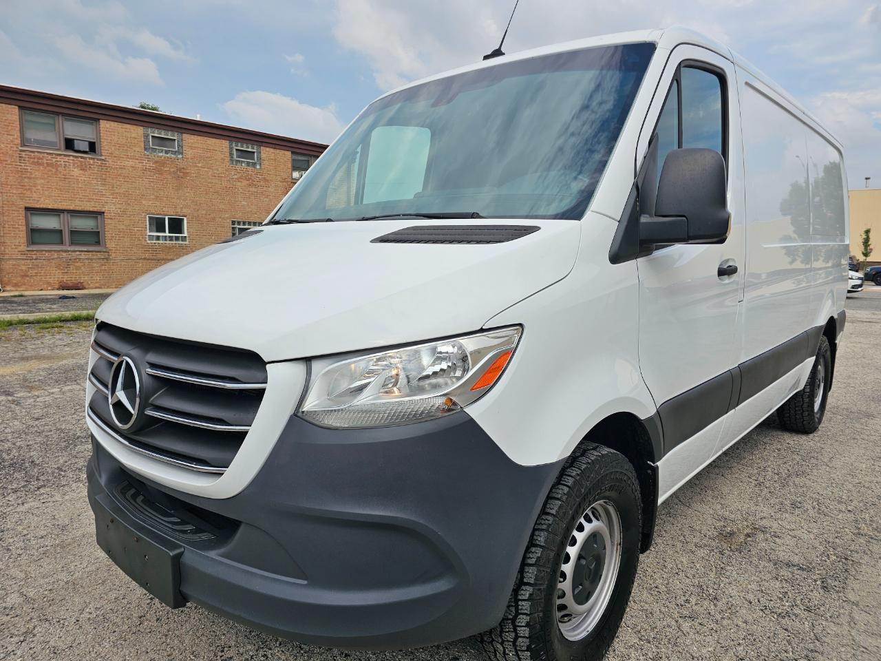 Mercedes-Benz Sprinter Van 2500 Standard Roof V6 144" RWD 2019