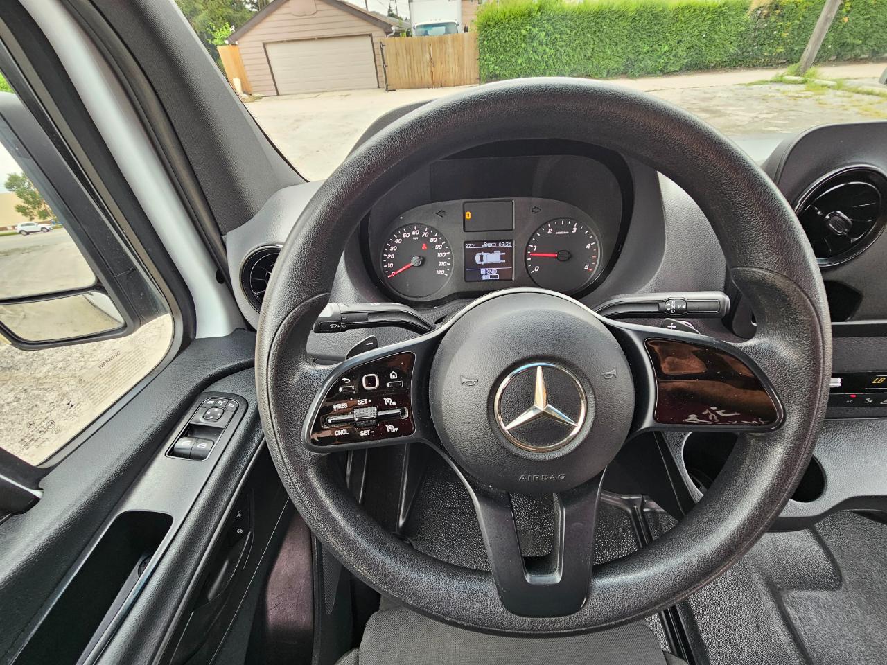 Mercedes-Benz Sprinter Van 2500 Standard Roof V6 144" RWD 2019