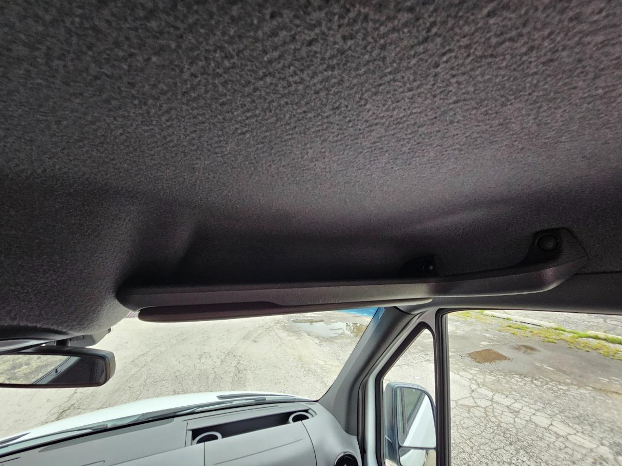 Mercedes-Benz Sprinter Van 2500 Standard Roof V6 144" RWD 2019