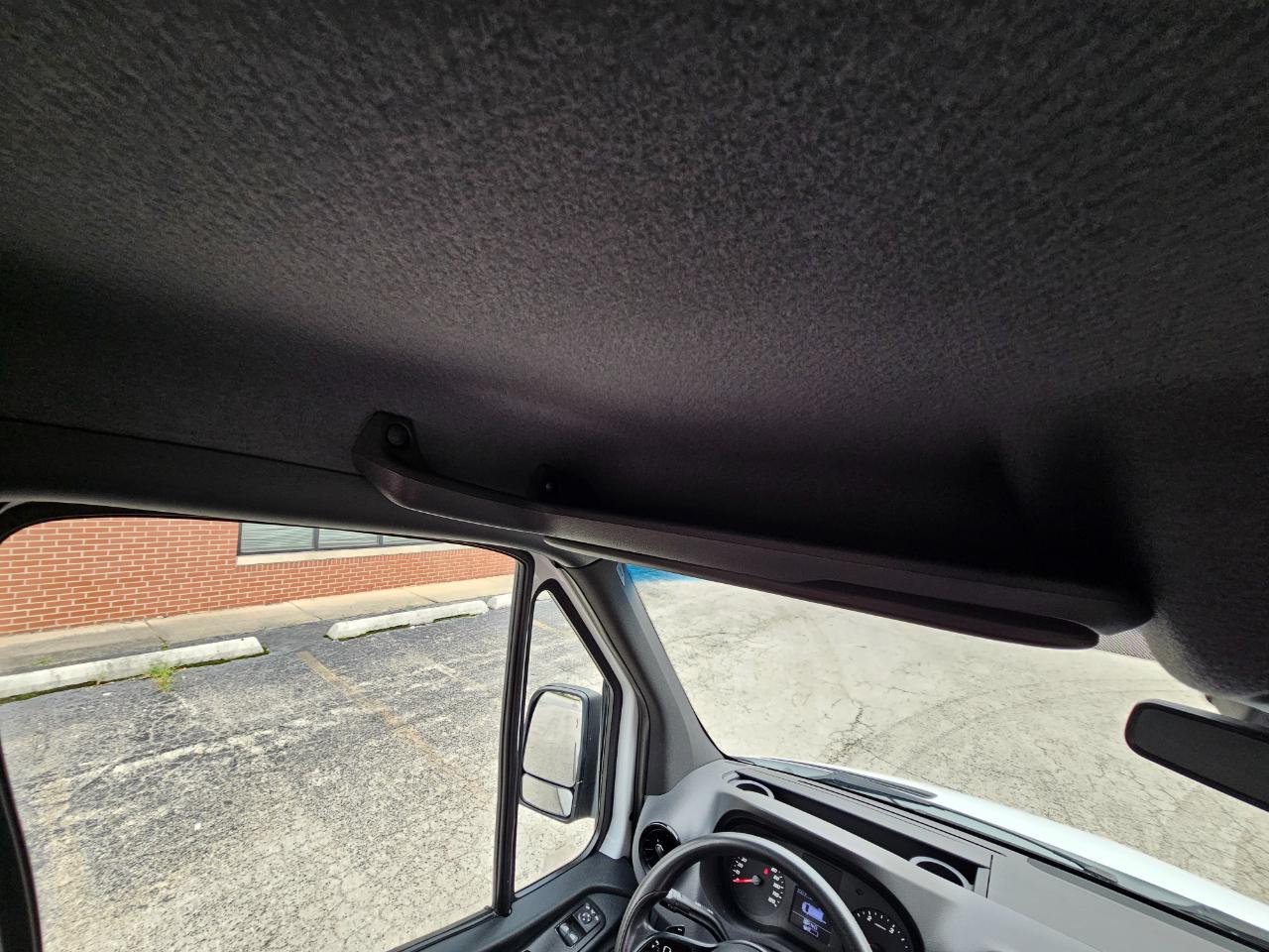 Mercedes-Benz Sprinter Van 2500 Standard Roof V6 144" RWD 2019