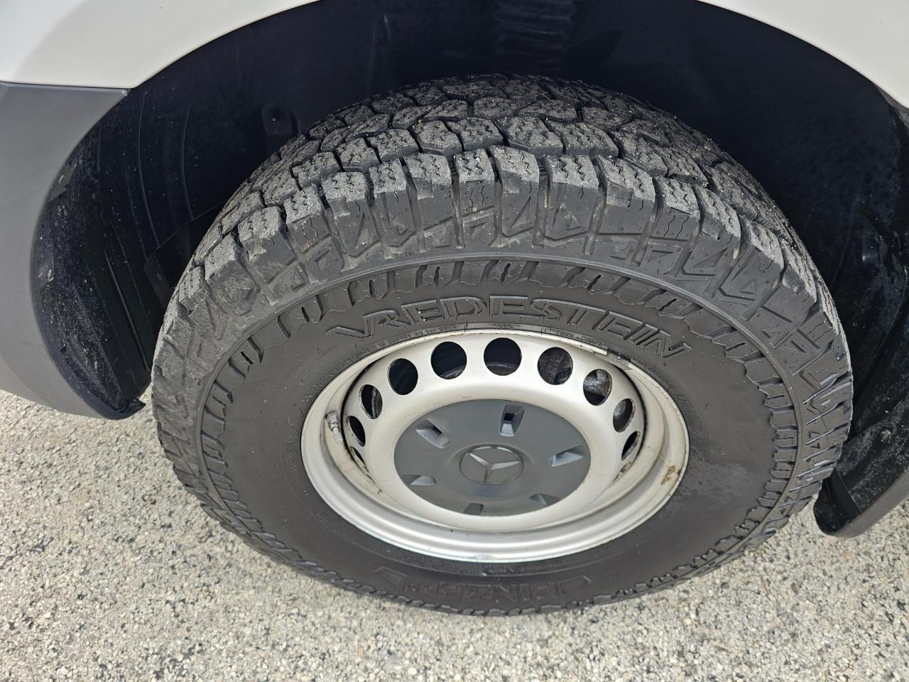 Mercedes-Benz Sprinter Van 2500 Standard Roof V6 144" RWD 2019