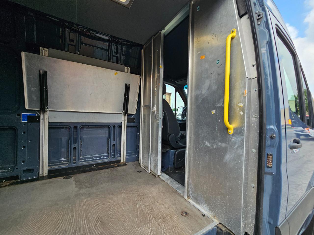 Mercedes-Benz Sprinter Van 2500 Standard Roof V6 144" RWD 2019