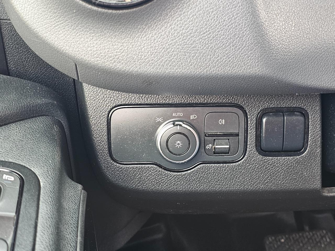 Mercedes-Benz Sprinter Van 2500 Standard Roof V6 144" RWD 2019