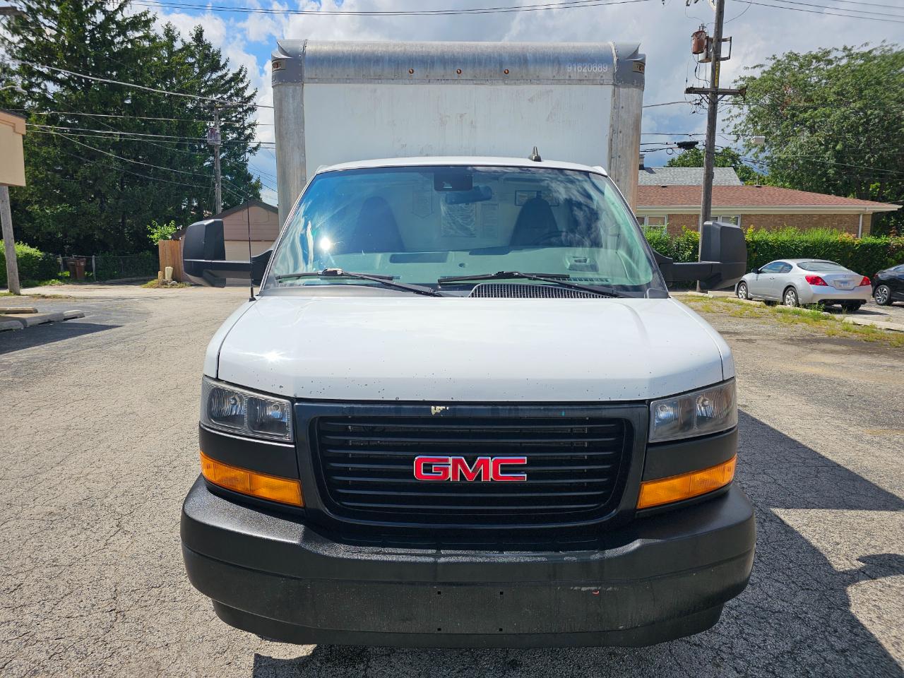 GMC Savana Commercial Cutaway 3500 Van 177" 2021
