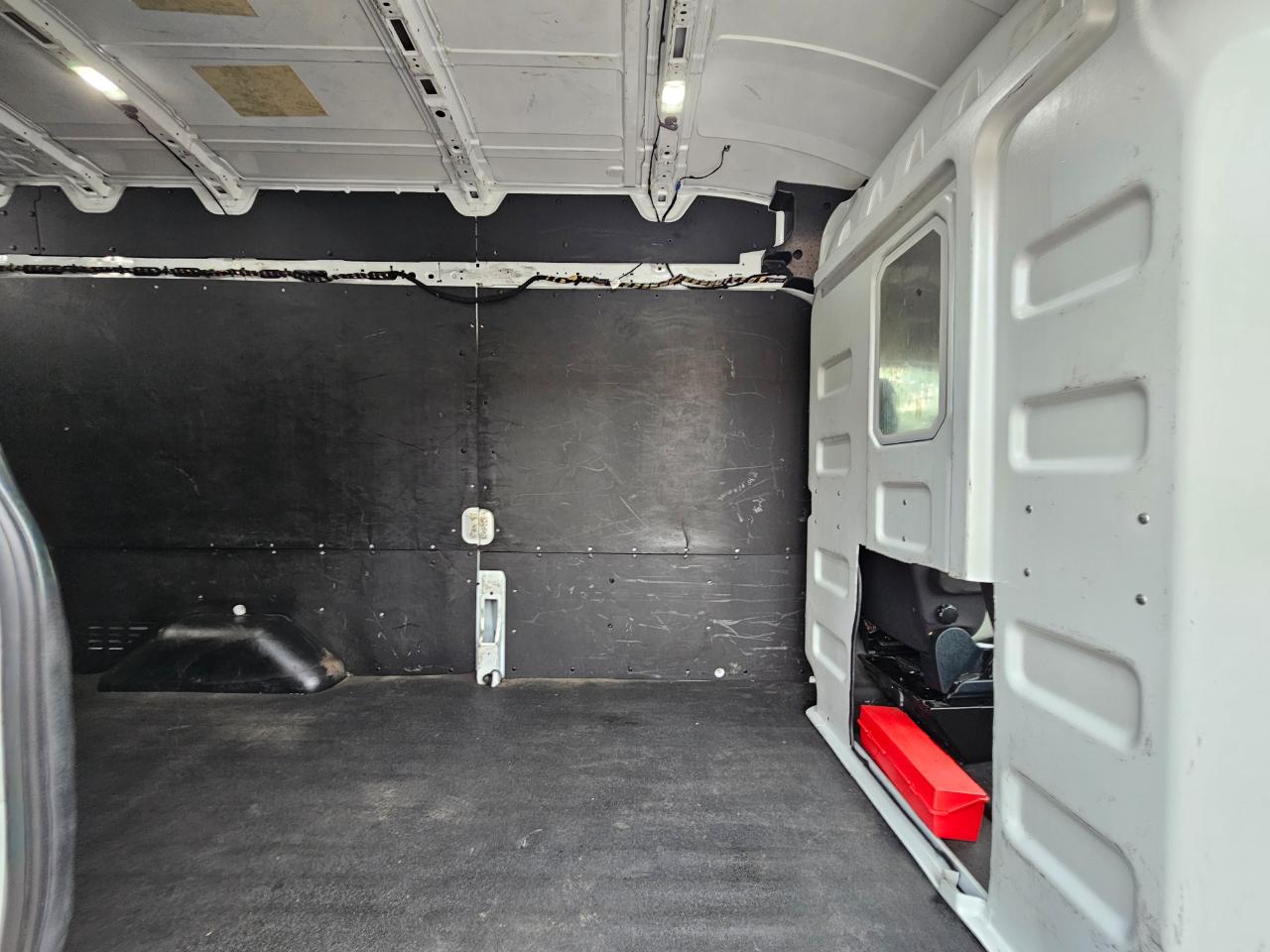 Ford Transit Cargo Van T-250 148" EL Hi Rf 9070 GVWR RWD 2023