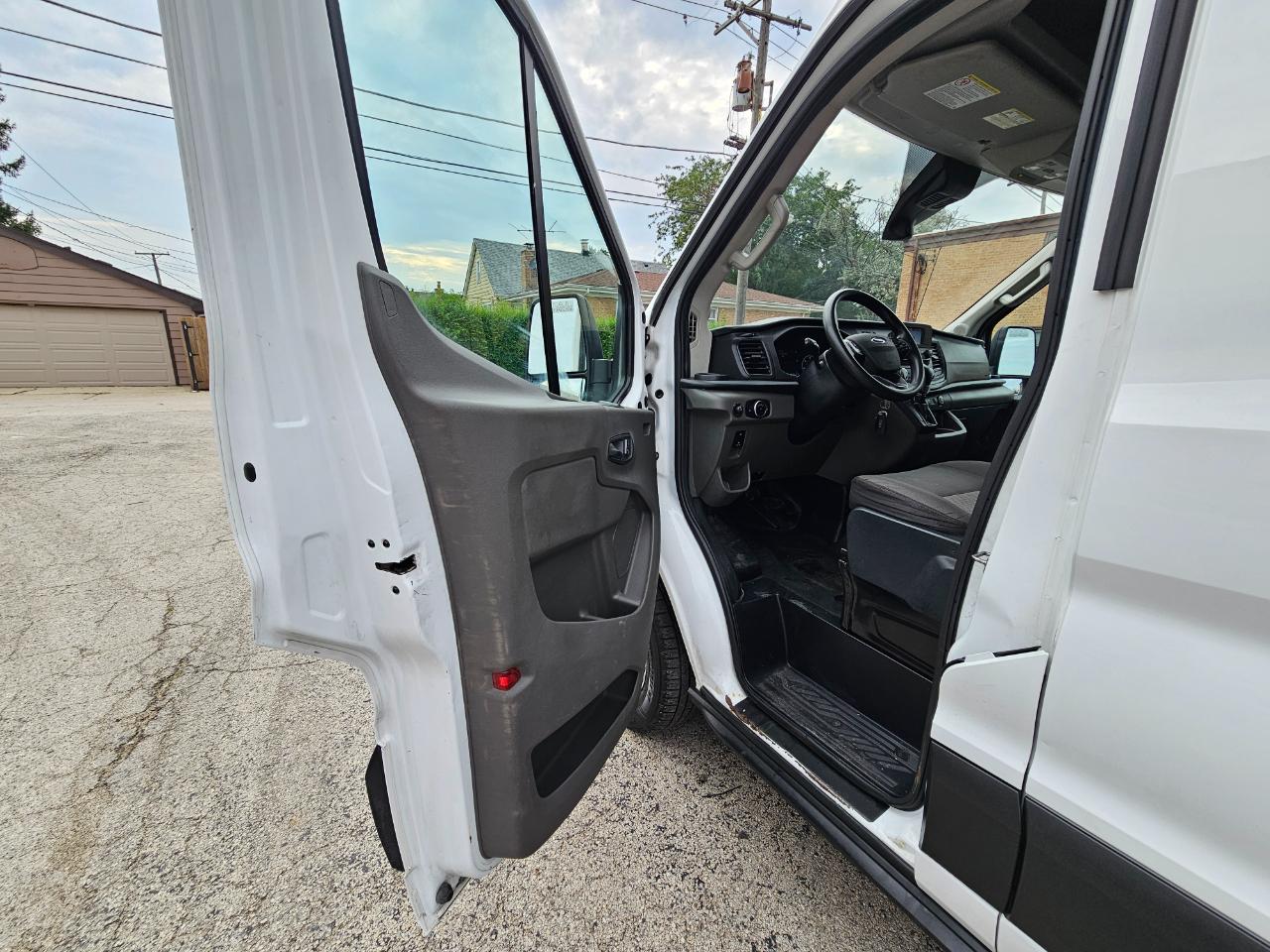 Ford Transit Cargo Van T-250 148" EL Hi Rf 9070 GVWR RWD 2023