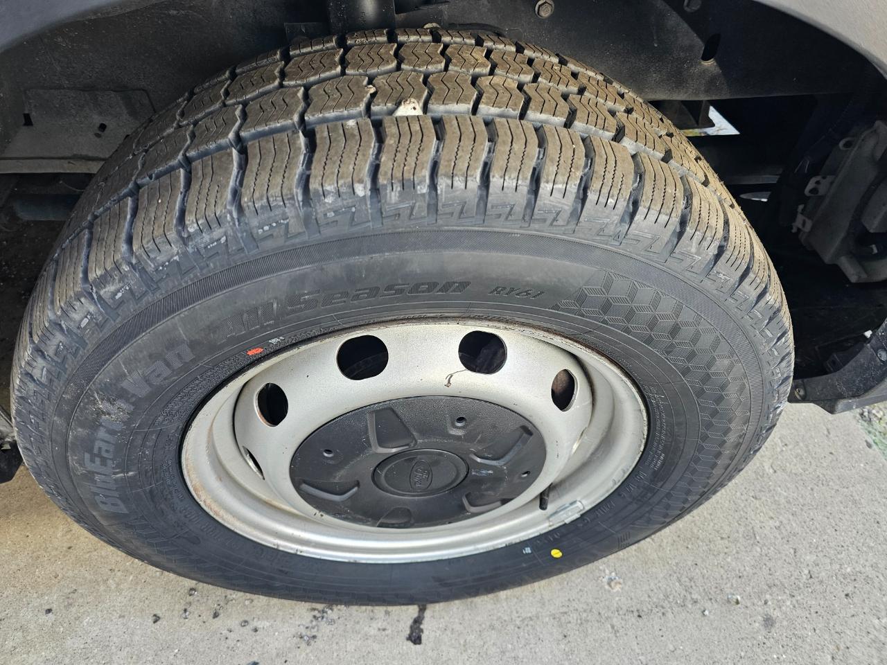 Ford Transit Cargo Van T-250 148" EL Hi Rf 9070 GVWR RWD 2023