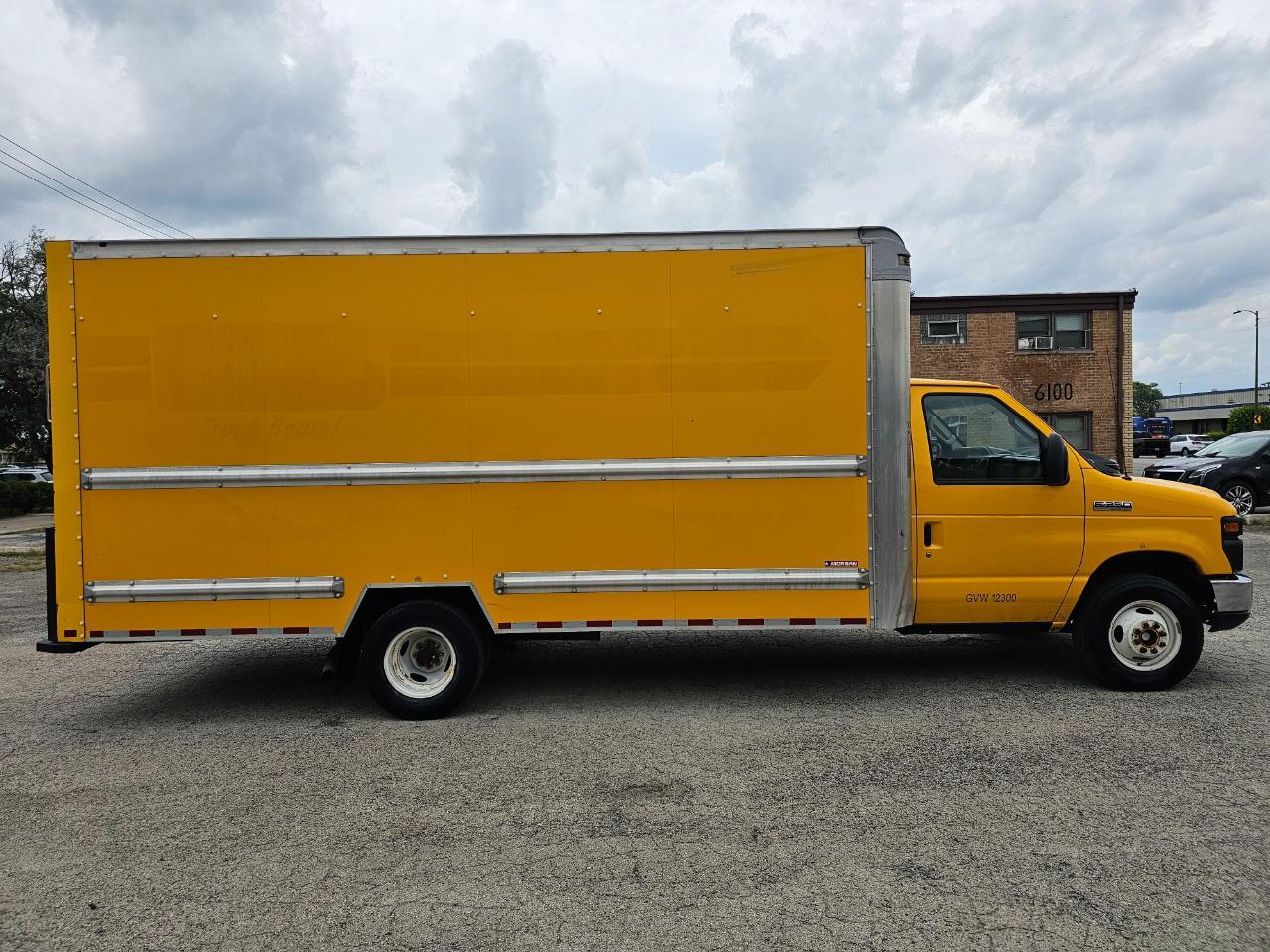 Ford Econoline Commercial Cutaway E-350 Super Duty 176" WB DRW 2015
