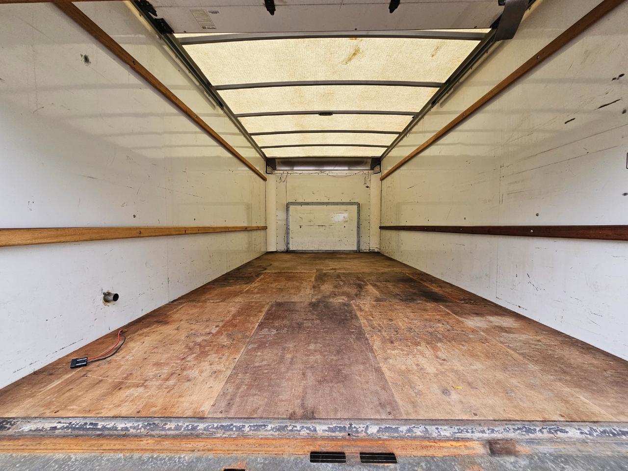 Ford Econoline Commercial Cutaway E-350 Super Duty 176" WB DRW 2015