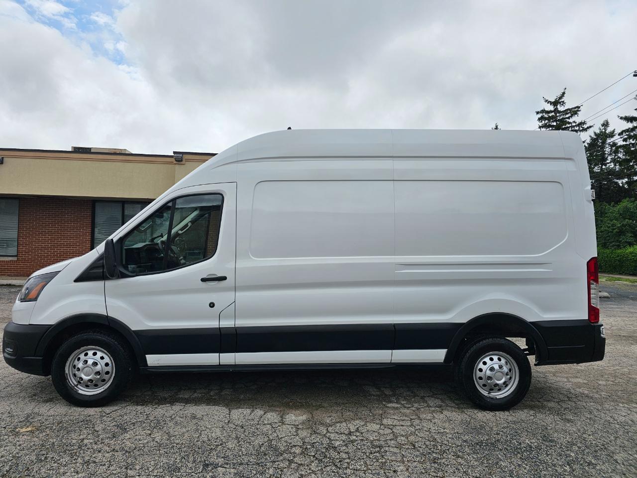 Ford Transit Cargo Van T-250 148" Hi Rf 9070 GVWR AWD 2022