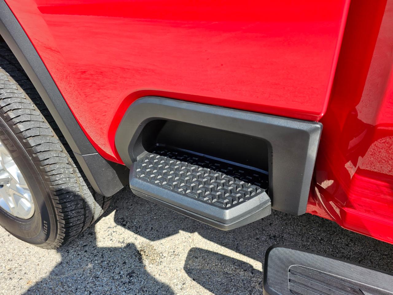 Chevrolet Silverado 2500HD 4WD Crew Cab 159" LTZ 2023