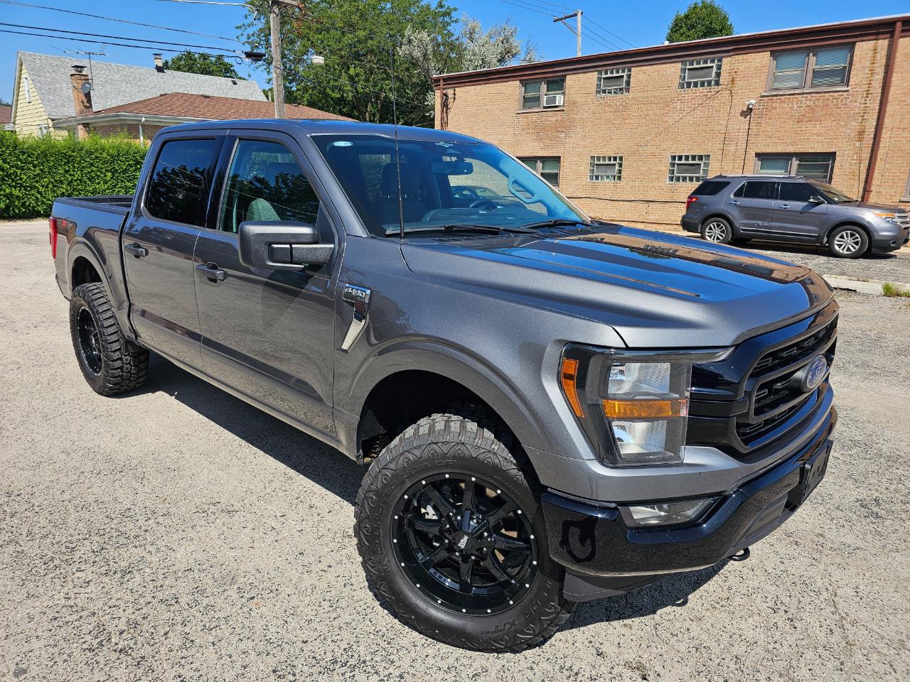 Ford F-150 XLT 4WD SuperCrew 5.5' Box 2023