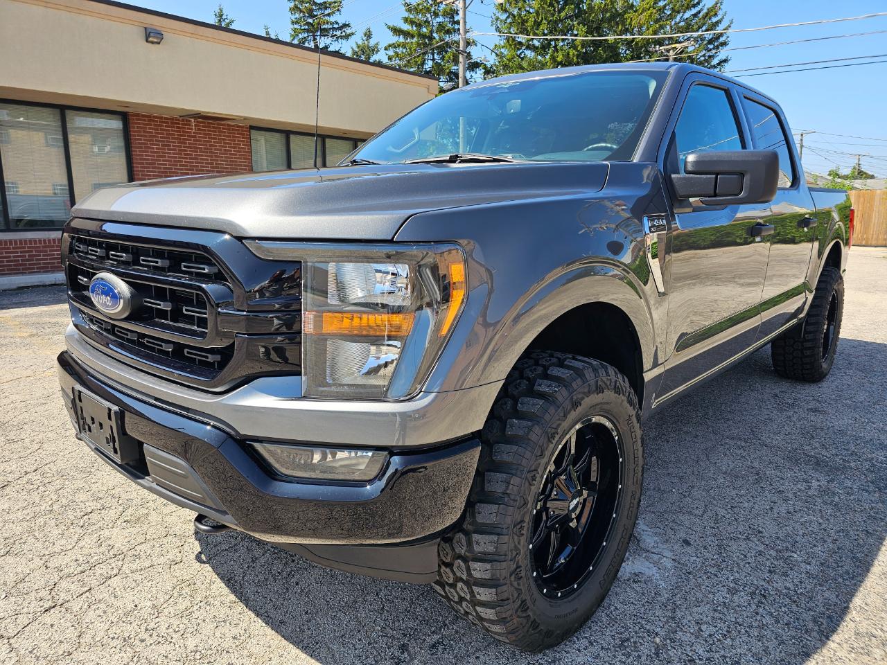 Ford F-150 XLT 4WD SuperCrew 5.5' Box 2023