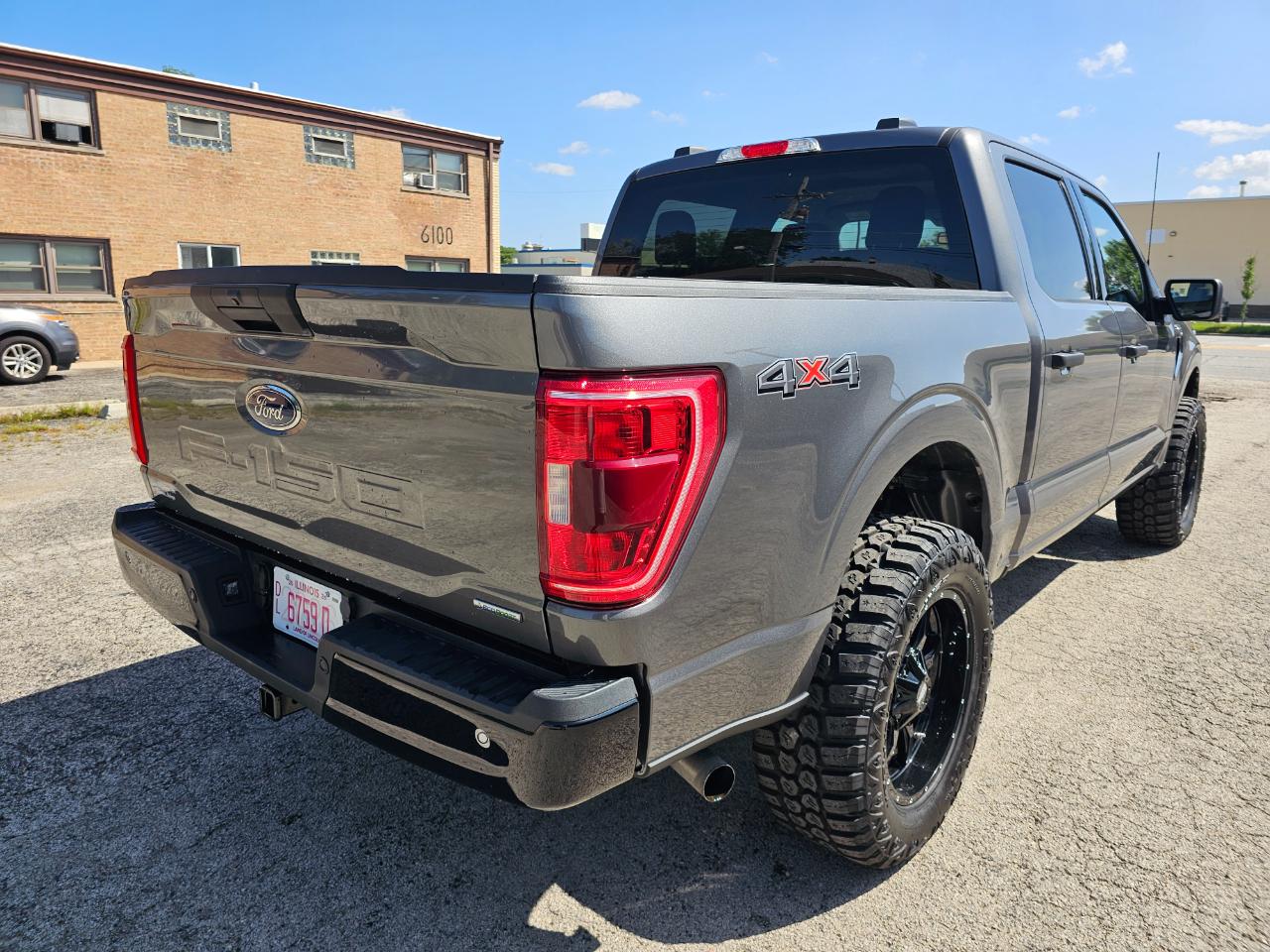 Ford F-150 XLT 4WD SuperCrew 5.5' Box 2023