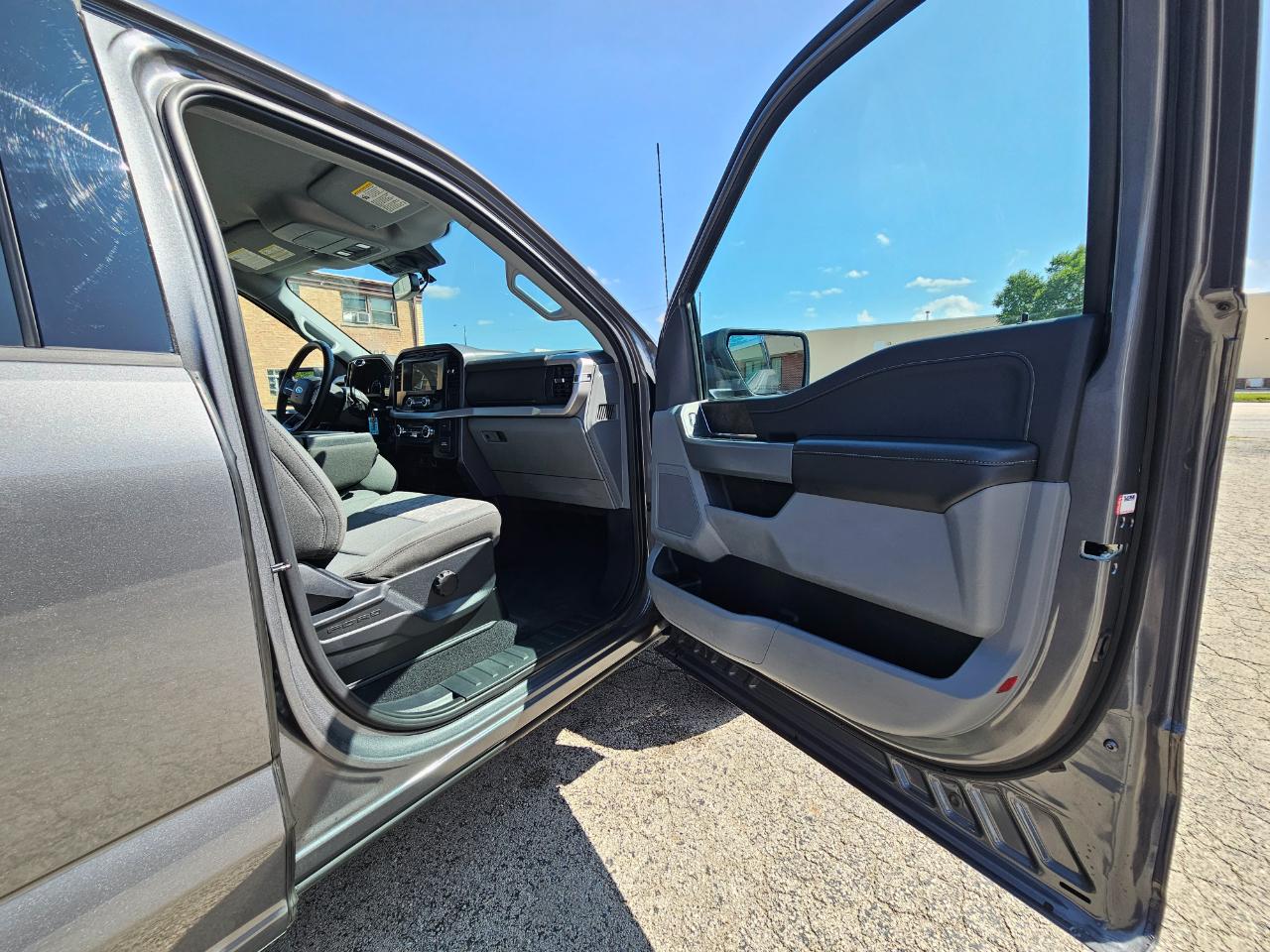 Ford F-150 XLT 4WD SuperCrew 5.5' Box 2023