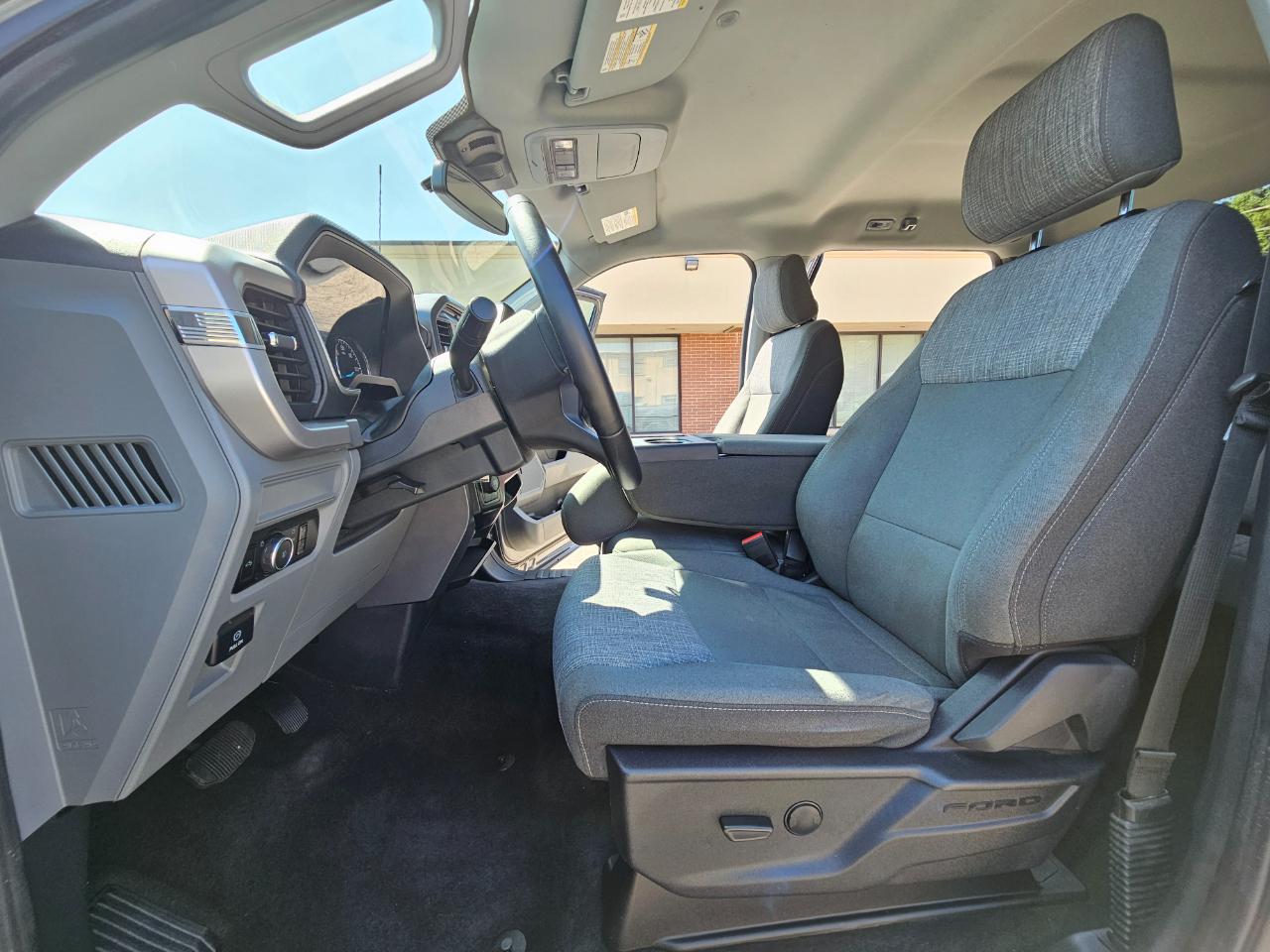 Ford F-150 XLT 4WD SuperCrew 5.5' Box 2023