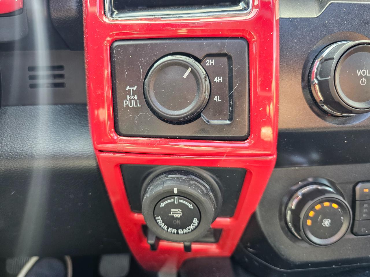 Ford F-150 FX4 SuperCab 5.5-ft Box 4WD 2019