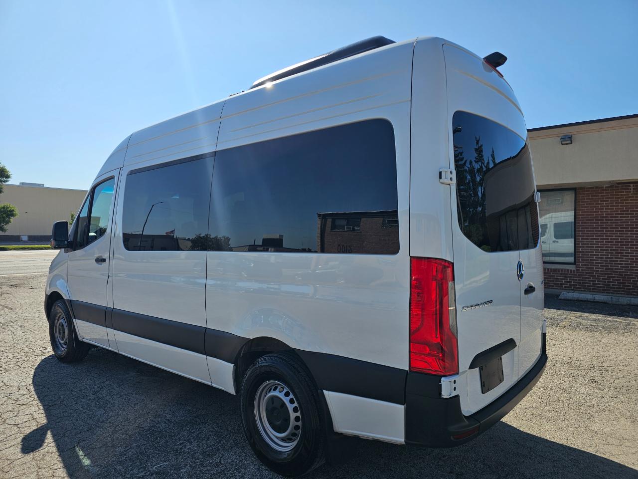 Mercedes-Benz Sprinter Passenger Van 2500 Standard Roof I4 Diesel 144" RWD 2025