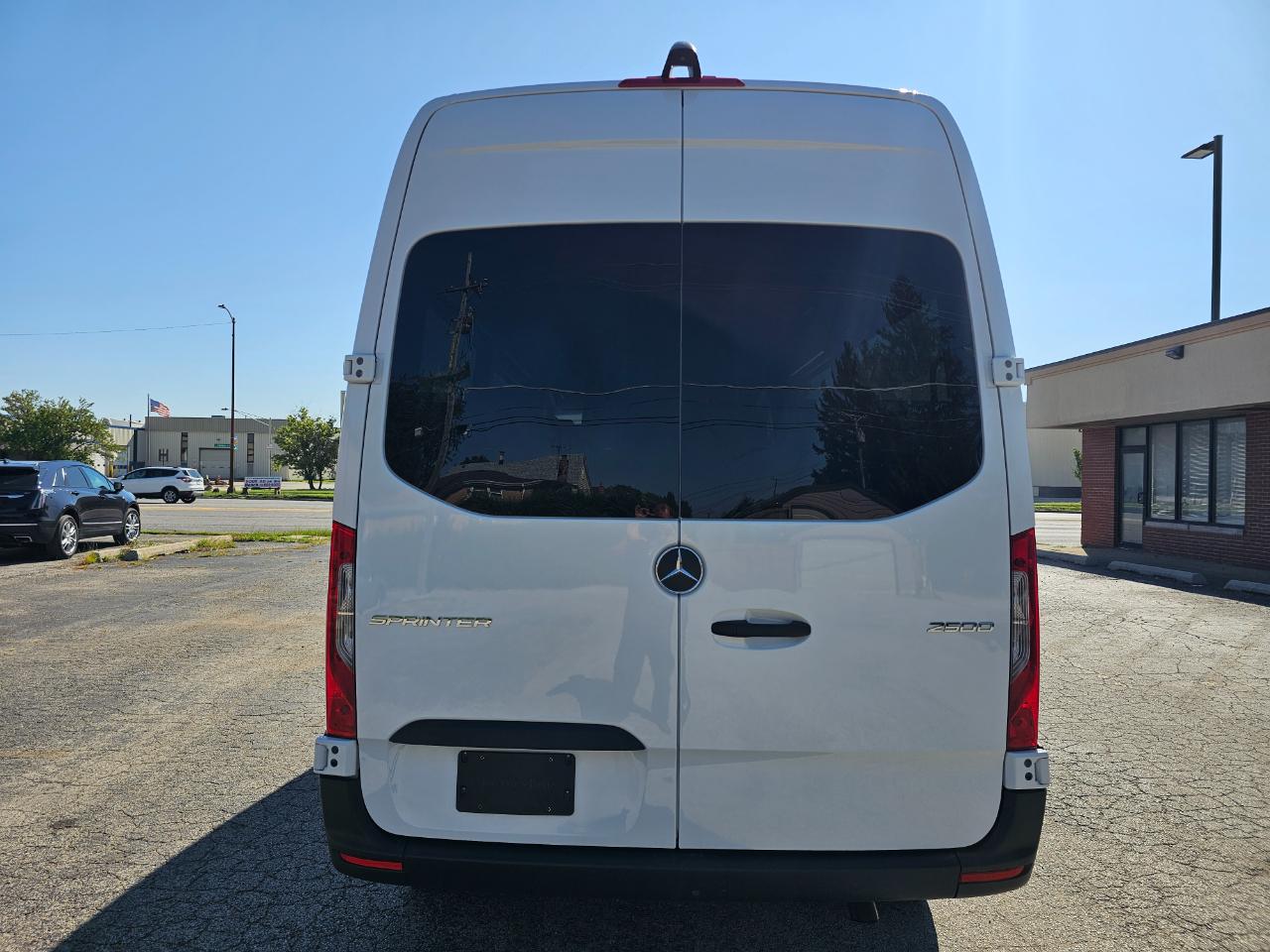 Mercedes-Benz Sprinter Passenger Van 2500 Standard Roof I4 Diesel 144" RWD 2025