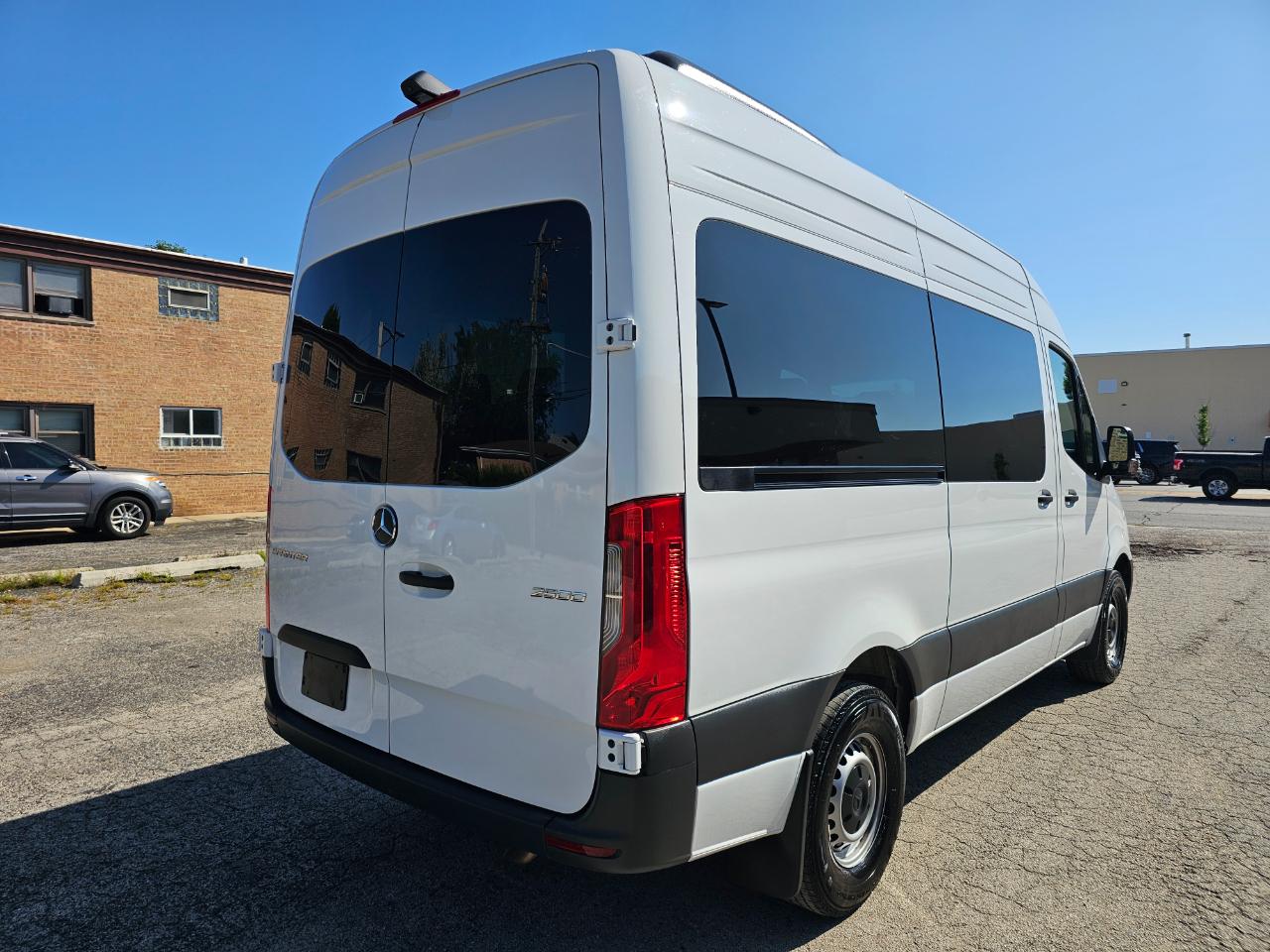Mercedes-Benz Sprinter Passenger Van 2500 Standard Roof I4 Diesel 144" RWD 2025
