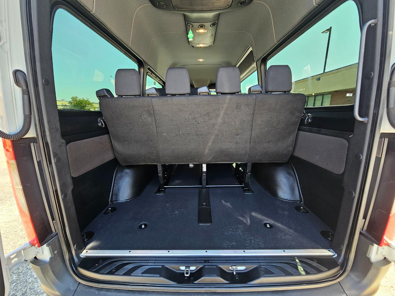 Mercedes-Benz Sprinter Passenger Van 2500 Standard Roof I4 Diesel 144" RWD 2025