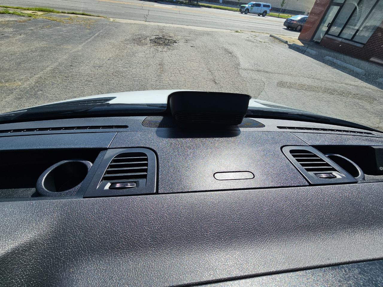 Mercedes-Benz Sprinter Passenger Van 2500 Standard Roof I4 Diesel 144" RWD 2025