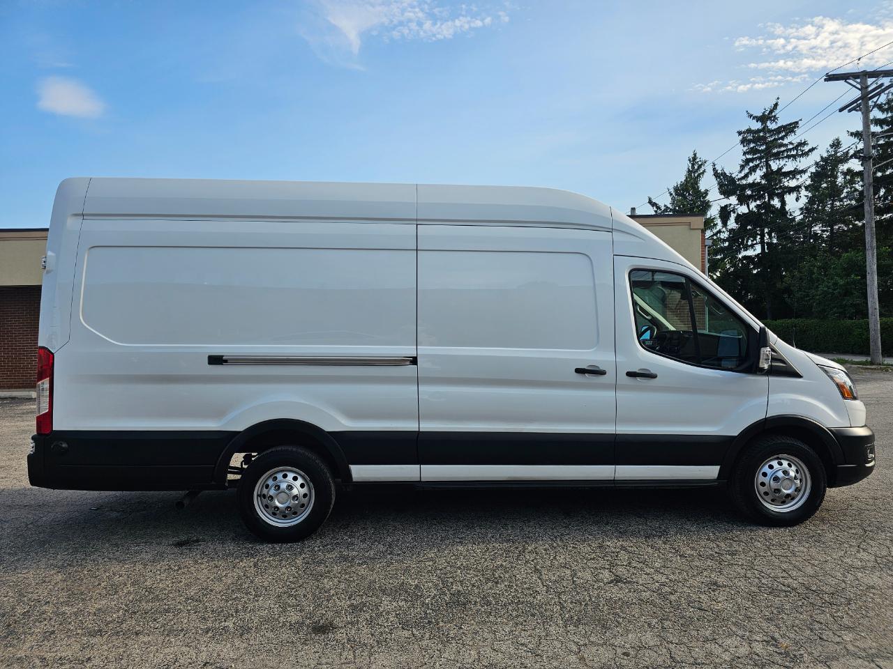 Ford Transit Cargo Van T-250 148" EL Hi Rf 9070 GVWR AWD 2022
