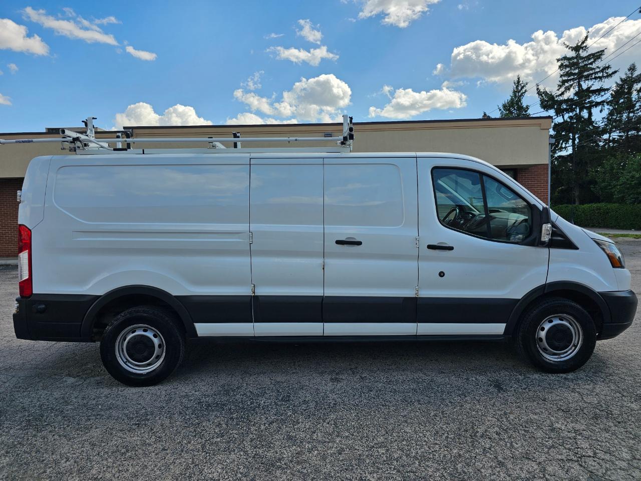 Ford Transit Van T-350 148" Low Rf 9500 GVWR Swing-Out RH Dr 2017