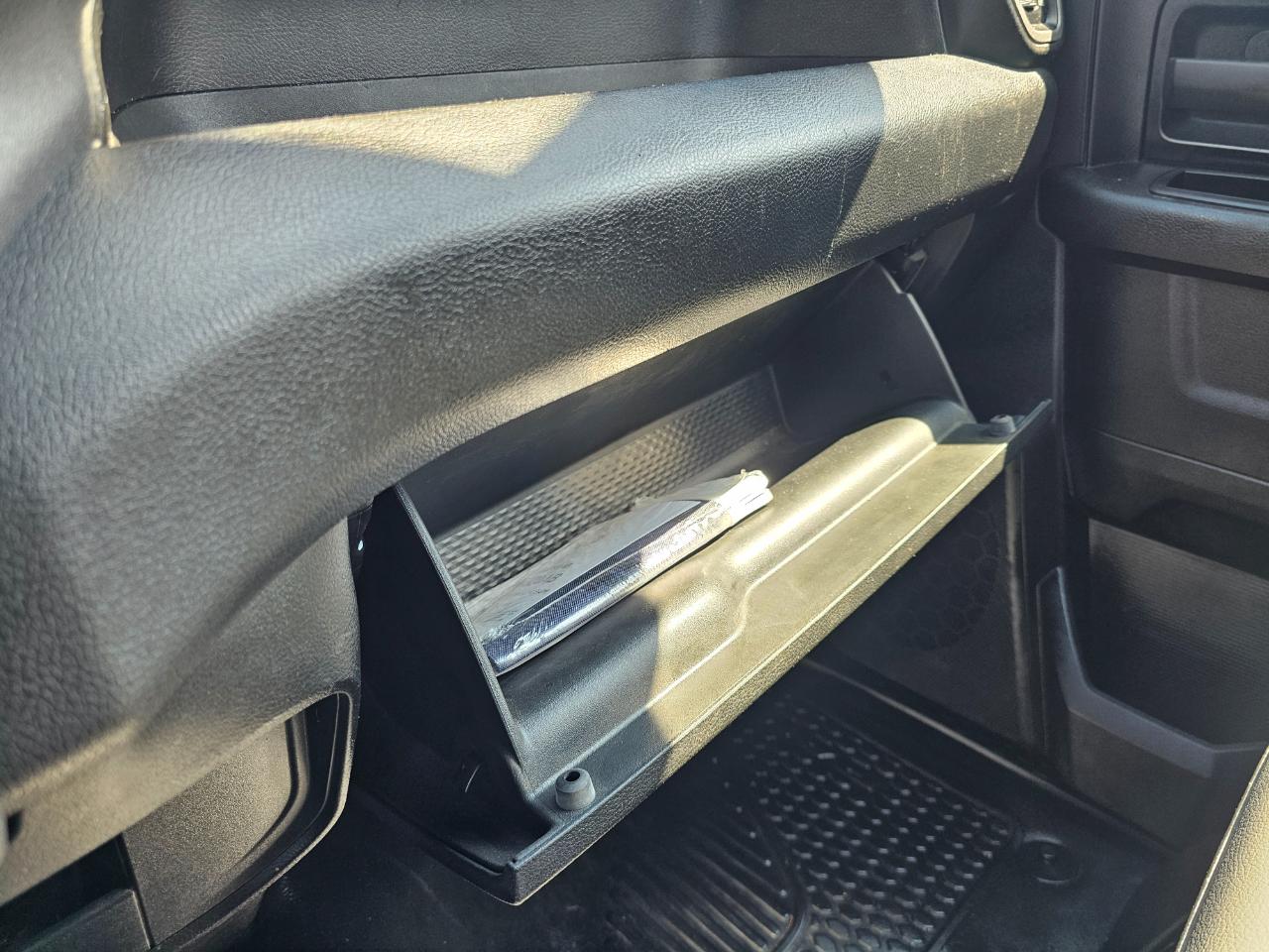 RAM 2500 Tradesman 4x4 Crew Cab 8' Box 2024